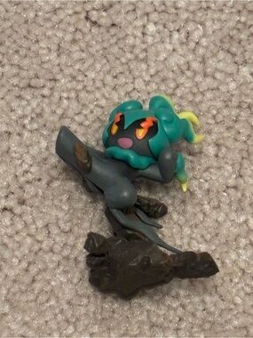 Pokemon Marshadow Figure TCG Collector Box Nintendo 2017